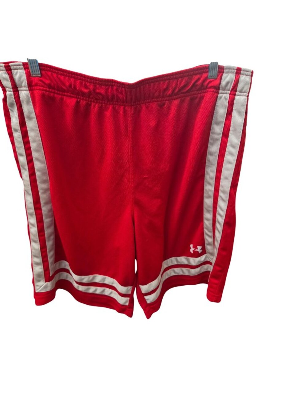 Under Armour Red Athletic Shorts XL Loose Fit HeatGear Striped Design